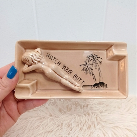 Other - Vintage Novelty Ashtray - Ceramic